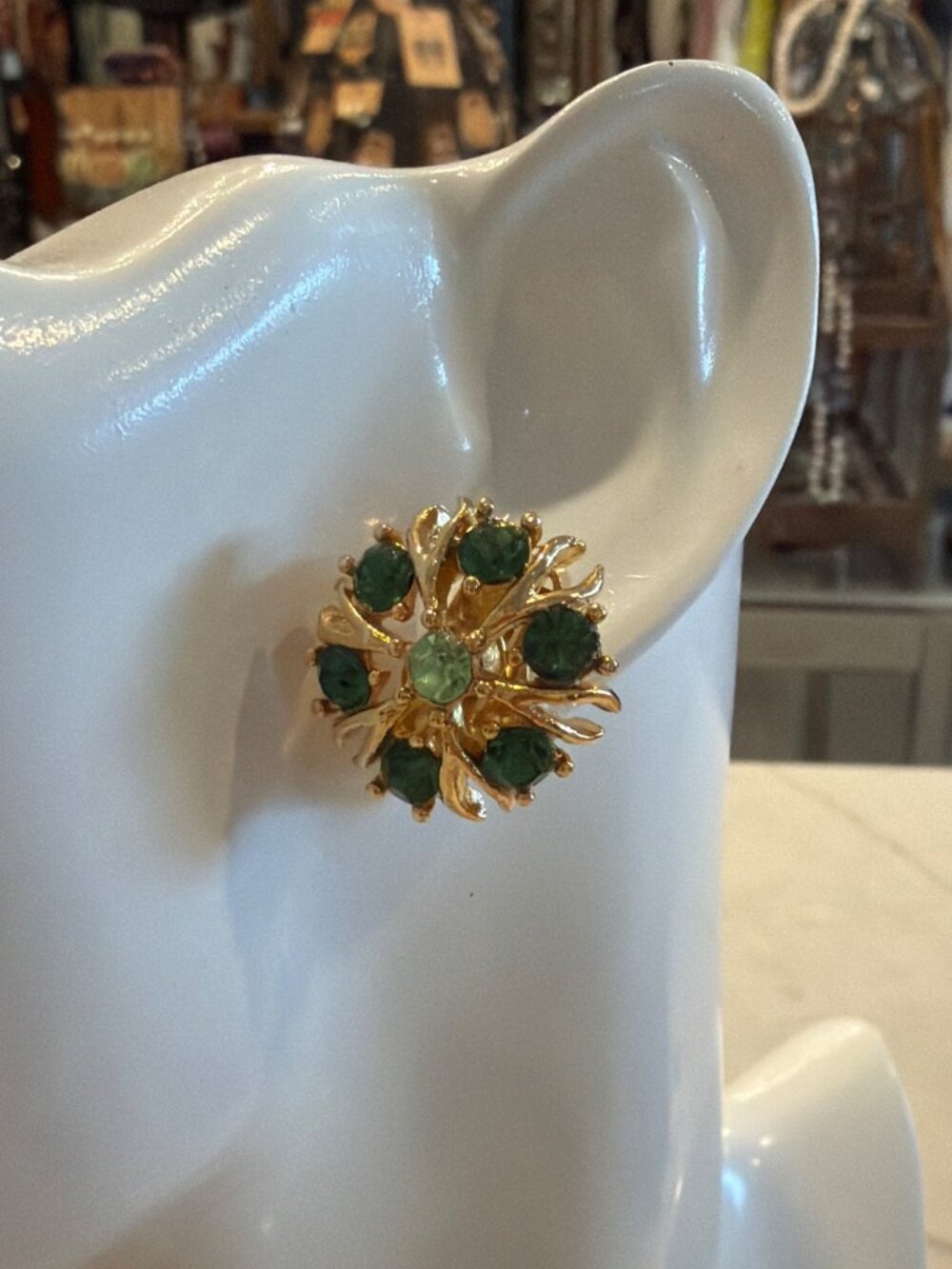 Vintage Gold-Tone Clip Earring Green Rhinestone Floral Cluster